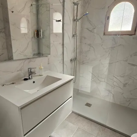 Апартаменты Teguisol *