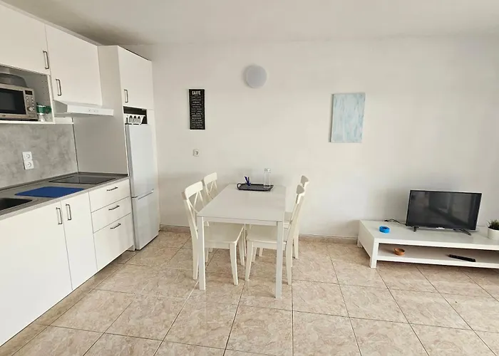 Apartment Teguisol *